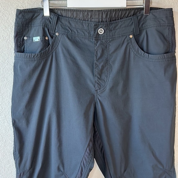 Men's KUHL Grey Utility Pants Size 38X32 - Picture 2 of 15
